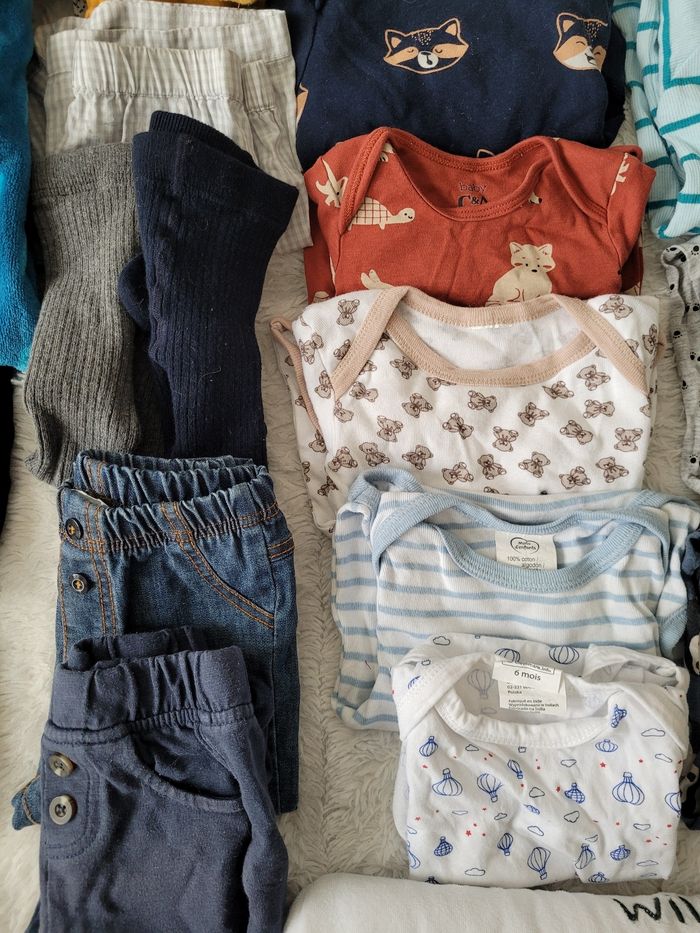Lot de vêtements bebe 6 mois 36 pièces - photo numéro 5