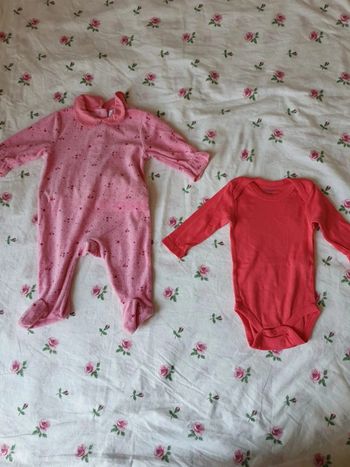 Lot bébé fille taille 3 mois pyjama grenouillère bodie rose