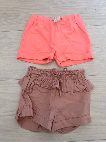 Lot 2 shorts 12mois