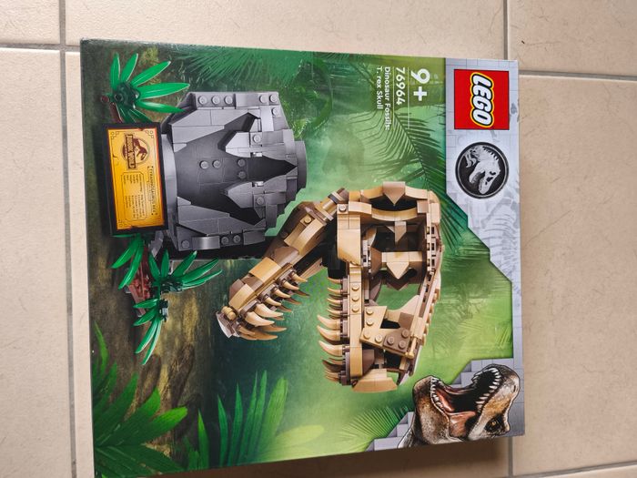LEGO Jurassic World - Dinosaur Fossils: T.rex Skull (76964) - photo numéro 3