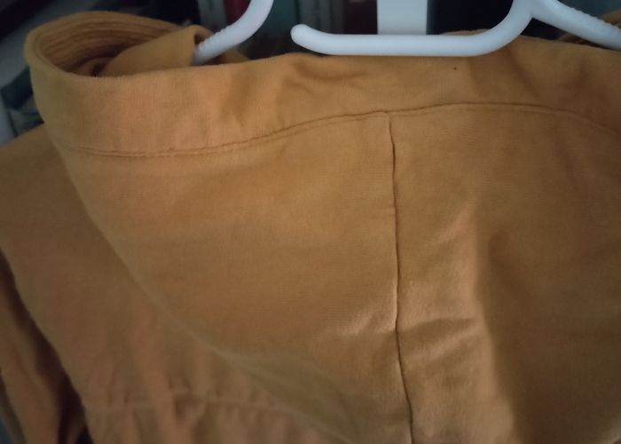 Sweat à capuche avec deux poches "Tape à l'œil" en très bon état - photo numéro 6