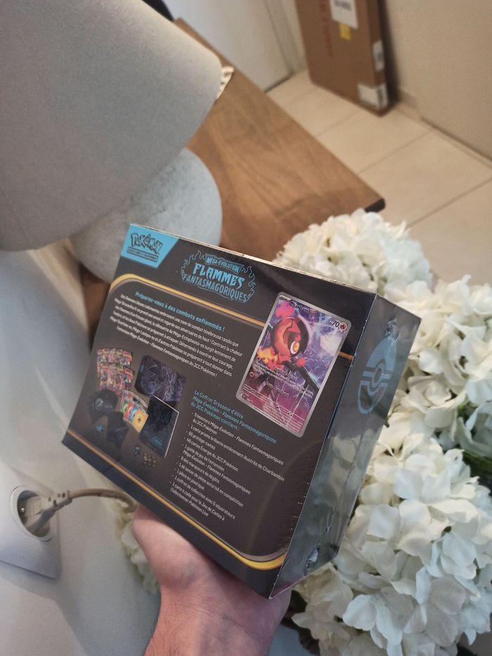 ETB - Coffret dresseur d’élite ME2 - Flammes Fantasmagoriques - photo numéro 2