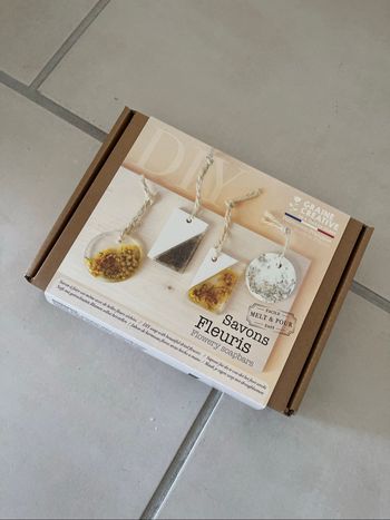 Kit pour Fabrication de savon porte clé