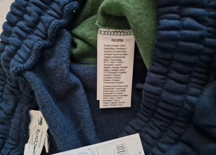 Short Lacoste taille 4 Neuf - photo numéro 6