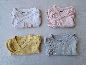 Lots bodies 1 mois filles 