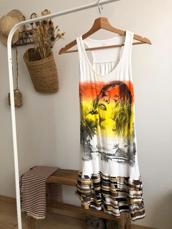 Robe courte tunique sortie de plage