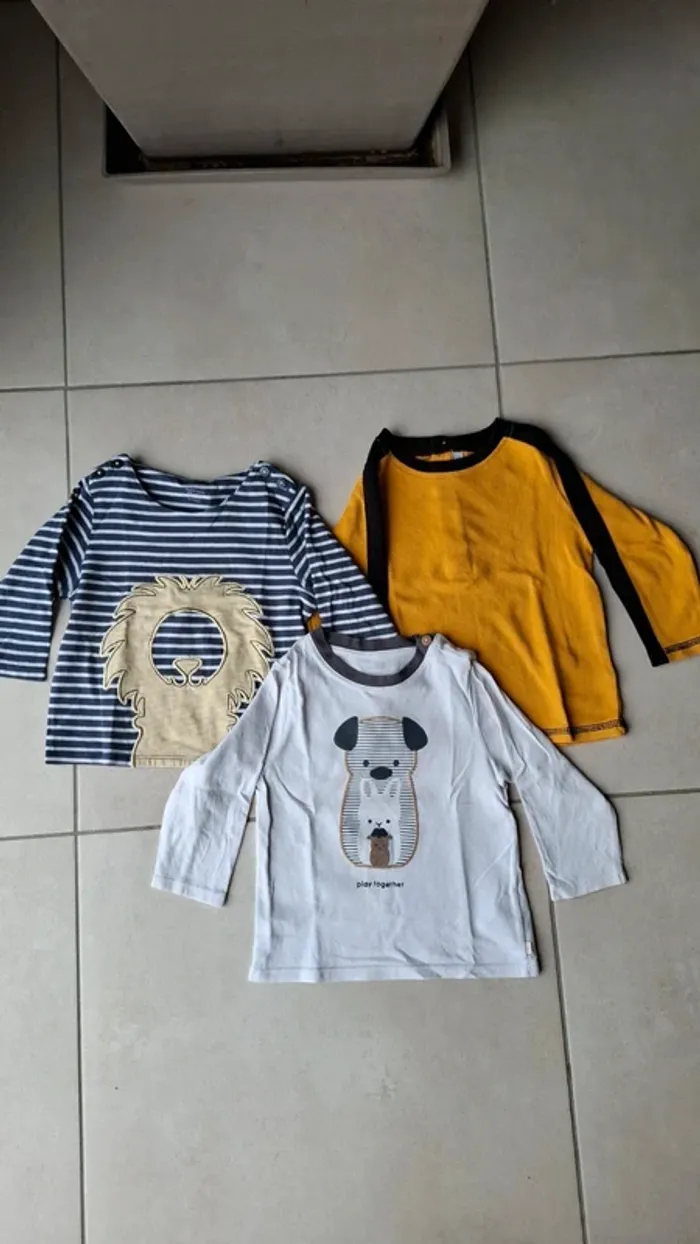 Lot 3 tee-shirts manches longues 12 mois