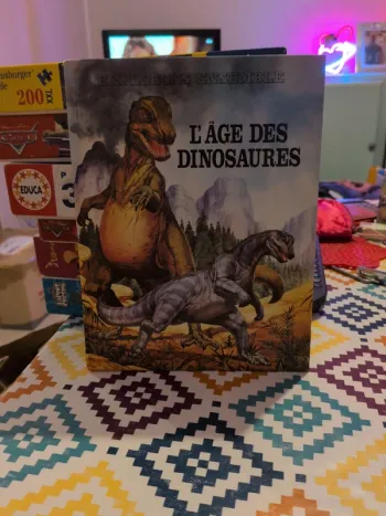 Livre enfant l'âge des dinosaures