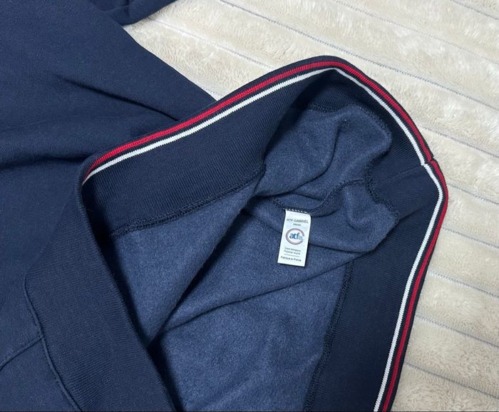 Sweat marine - photo numéro 4