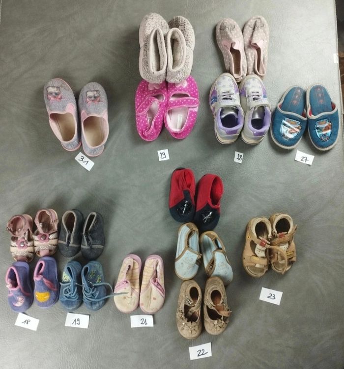 Lot complet de 15 paires – Chaussons et chaussures enfant – Pointures 18 à 31
