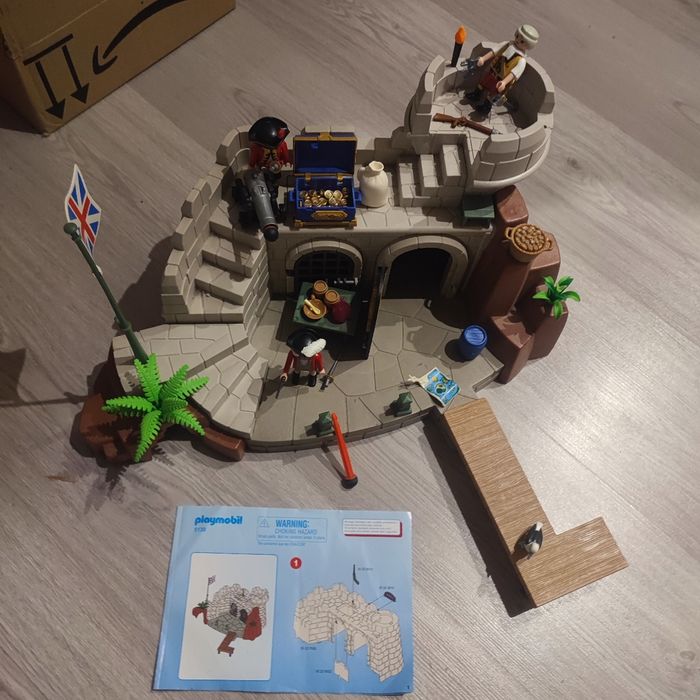 Playmobil 5139 fort des soldats britanniques avec prison manque un chapeau - photo numéro 3