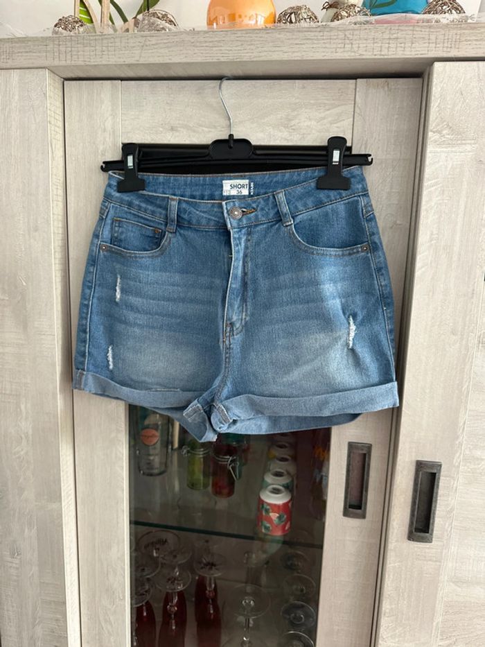 Short Kiabi taille 36