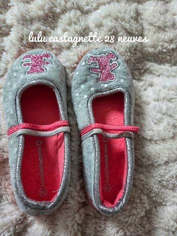 Pantoufles lulu castagnette 28 neuves