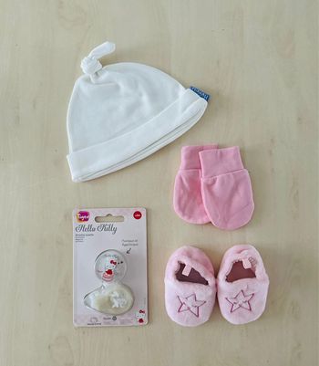 Lot fille divers accessoires 0/3 mois