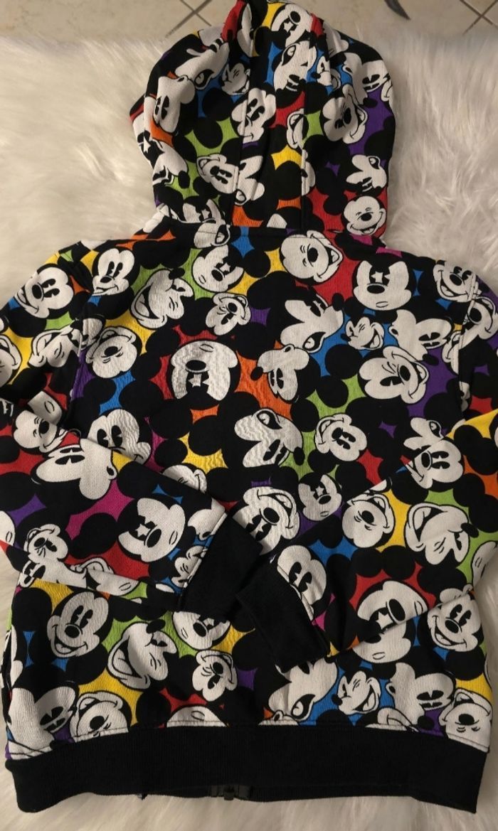 Neuf non porté 😍🥰⚘️⚘️sweat zippé molleton Disneyland paris 8 ans unisex 🤩🥰 - photo numéro 6