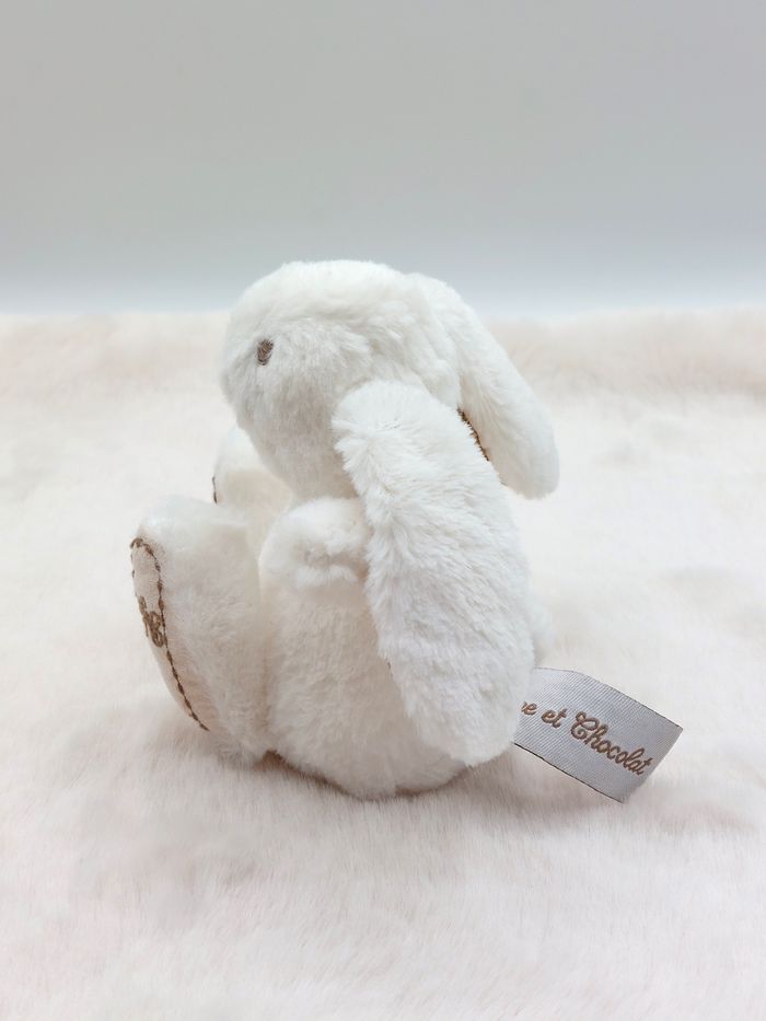 Tartine et Chocolat mini peluche doudou lapin blanc Augustin beige marron 12 cm - photo numéro 3