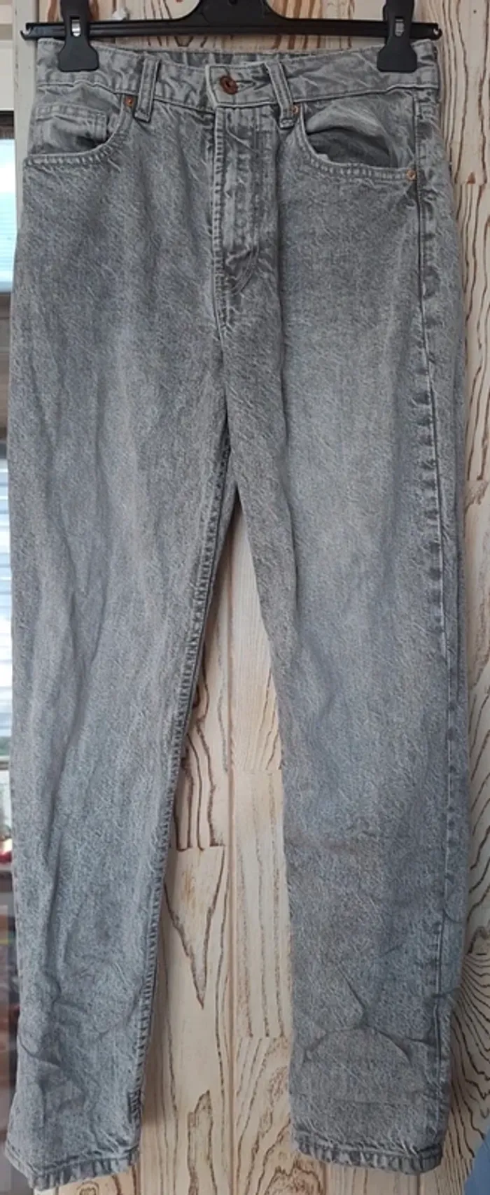 Jean taille 36 en très bon état "bershka"