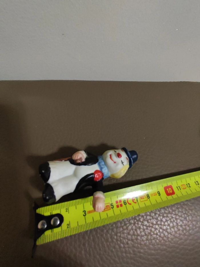 clown figurine chapeau - photo numéro 3