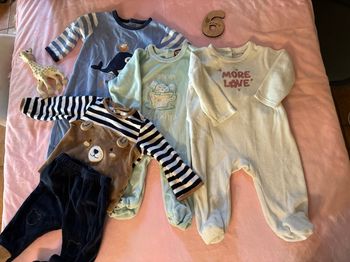 Lot pyjamas 6 mois