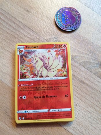 20 cartes pokémons plus 1 jeton pokémon