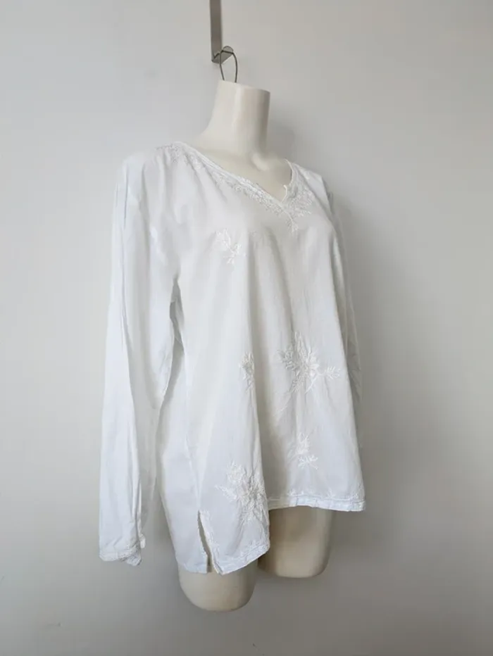 Blouse brodée blanche en coton - Blanc du Nil - taille 4 (44/46) - photo numéro 2