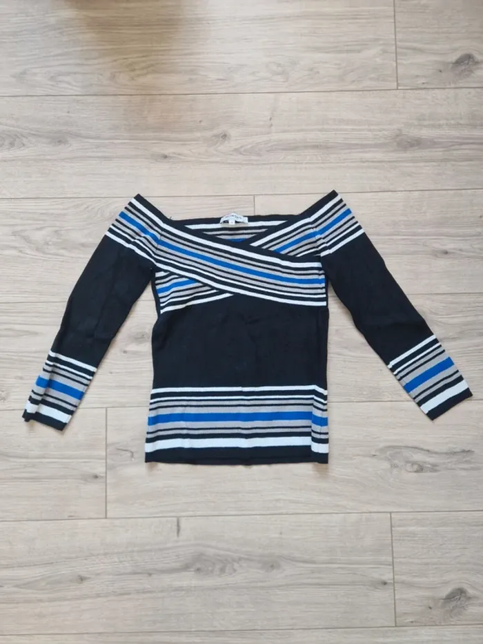 Pull Morgan rayé épaules dénudée taille S