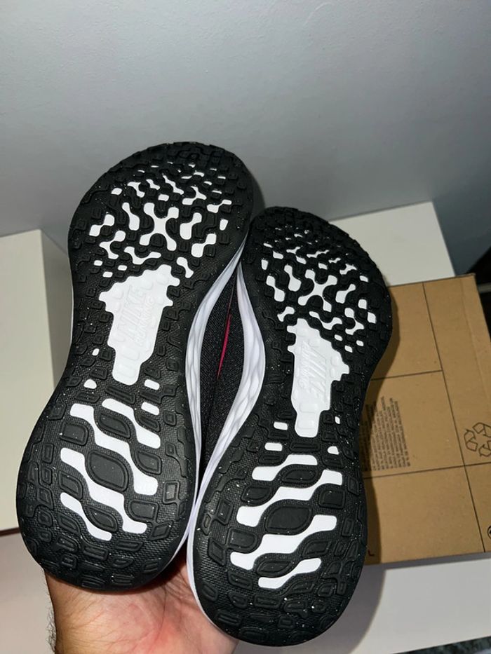 Basket Nike taille 36.5 femme - photo numéro 8