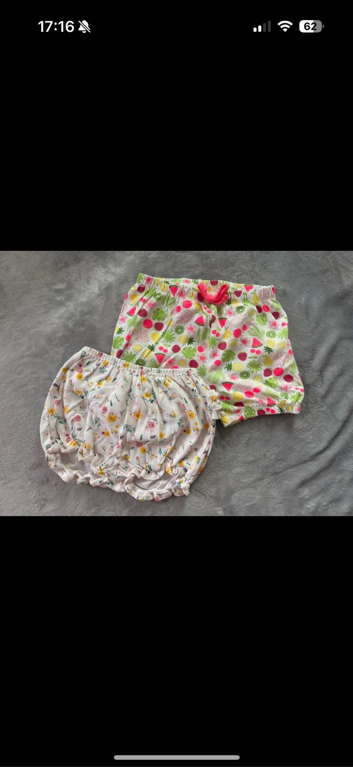 2 shorts 12 mois