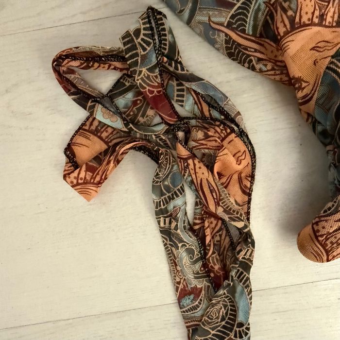 bustier multicolore aux motifs solaires et psychédéliques. - photo numéro 9