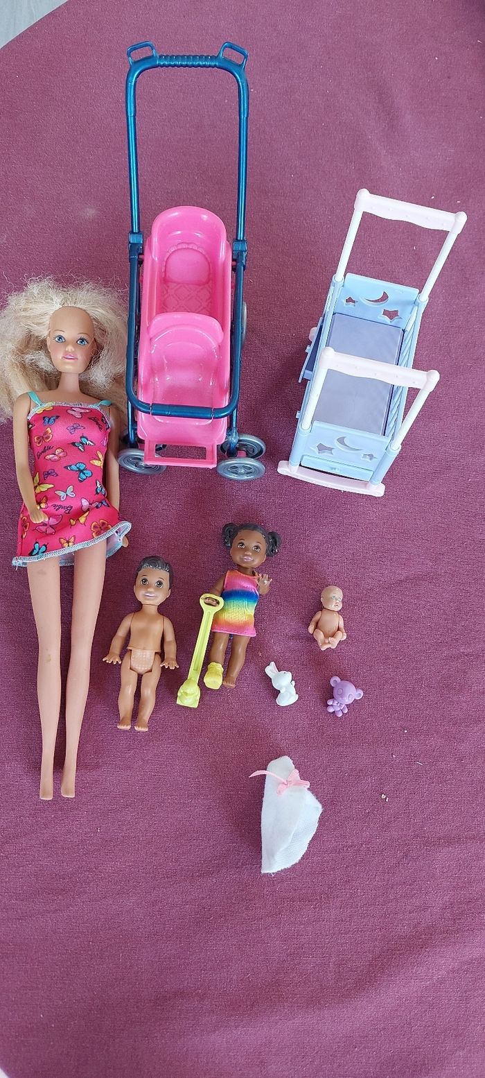 Lot barbie enceinte