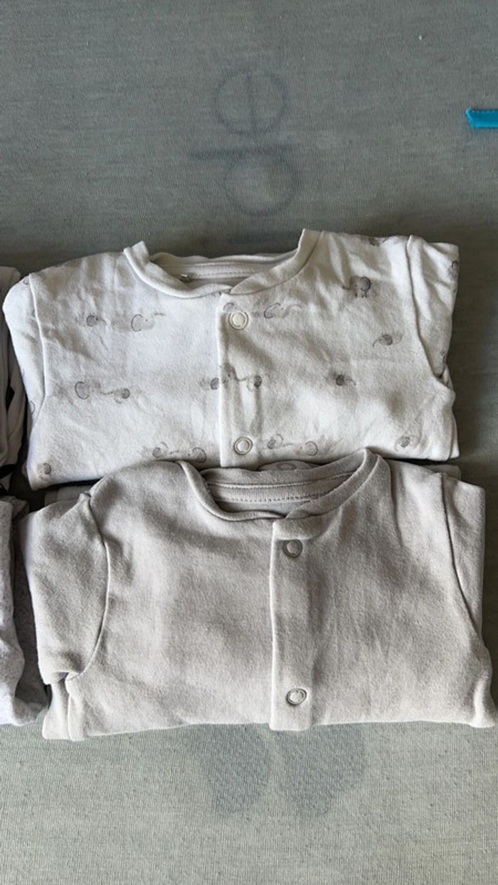 Lot de 4 pyjamas - photo numéro 2