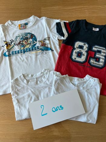 Lot de 4 t shirts 2 ans