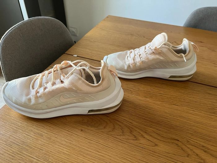Nike Air Max taille 38 couleur rose femme pale bon état - photo numéro 6