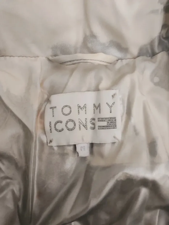 Doudoune matelassée Tommy Icons argentée – Taille M Femme – Bon état - photo numéro 4