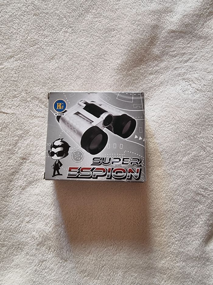 Jumelle super espion