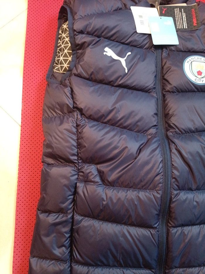 Doudoune Manchester City, Puma Authentique Officiel taille Adulte XS, Neuf - photo numéro 2