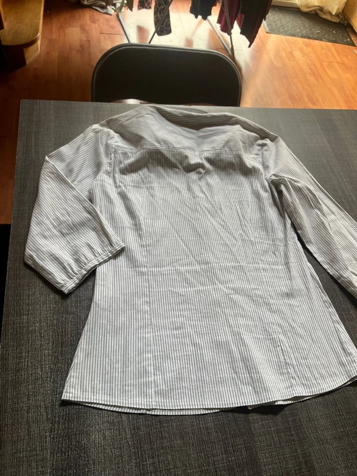 Chemise cintrée, taille 40 couleur blanc, rayures gris clair - photo numéro 6