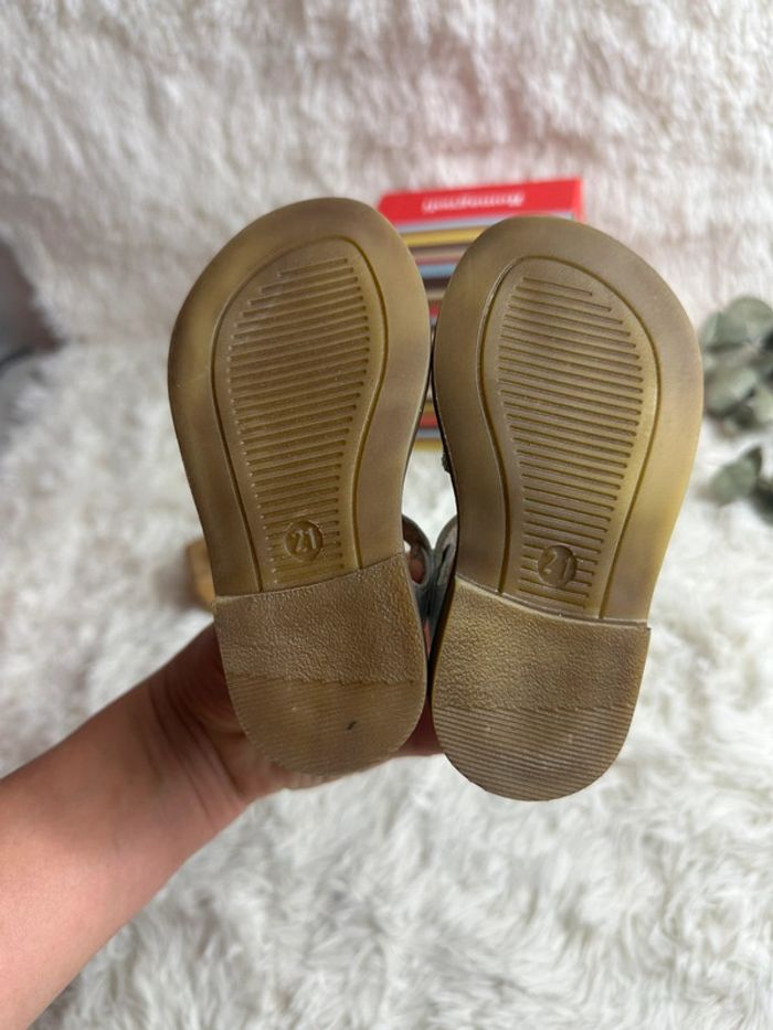 Paire de sandales argentées Romagnoli taille 21 - photo numéro 7