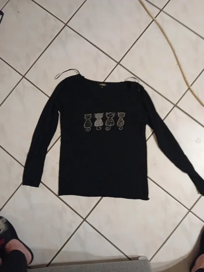 Pull noir