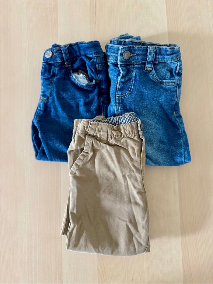 Lot 3 jeans et pantalons - 24 à 36 mois