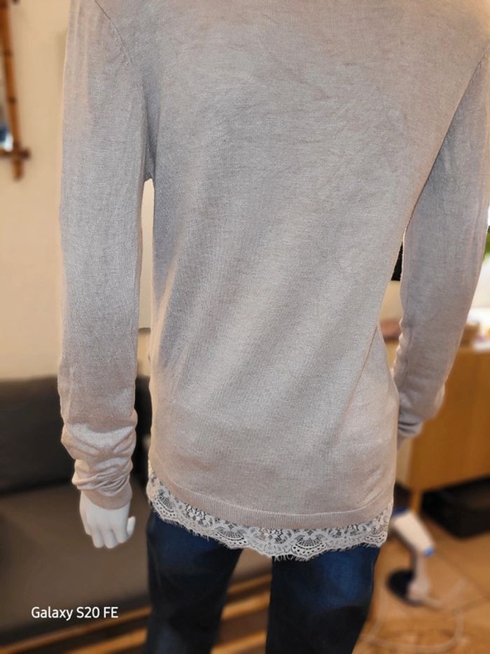Petit pull avec dentelles - photo numéro 5