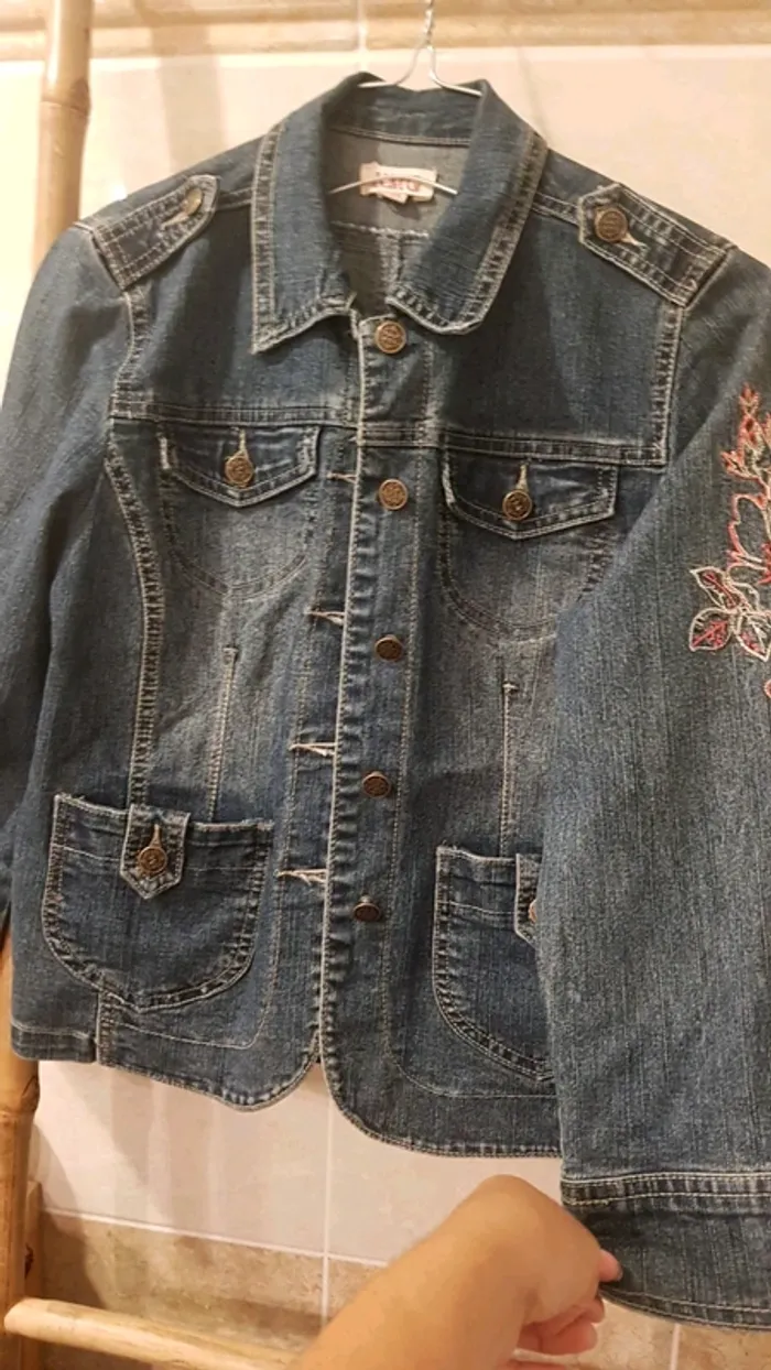 Veste en jean filles 10 ans avec broderie