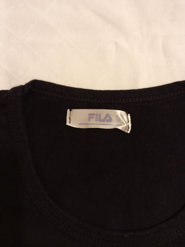 Polo pour fille manches courtes couleur noire marque Fila taille 7 ans - photo numéro 2