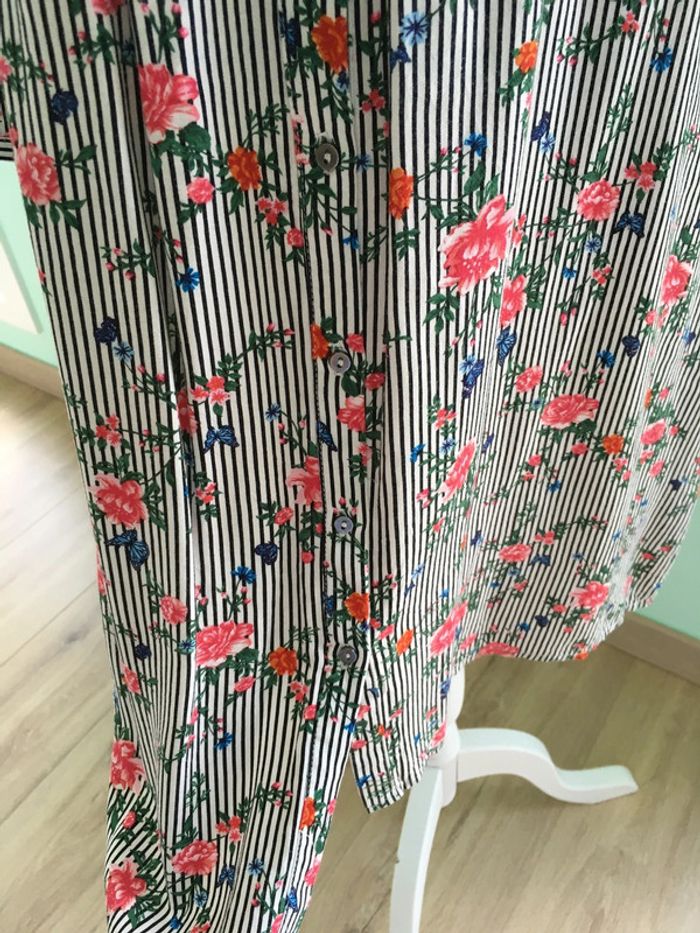 Robe chemise rayée fleurie - photo numéro 5