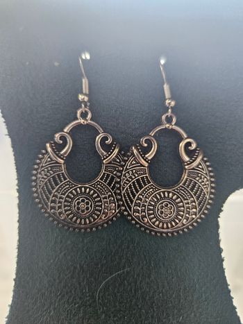 Boucle d oreille 1