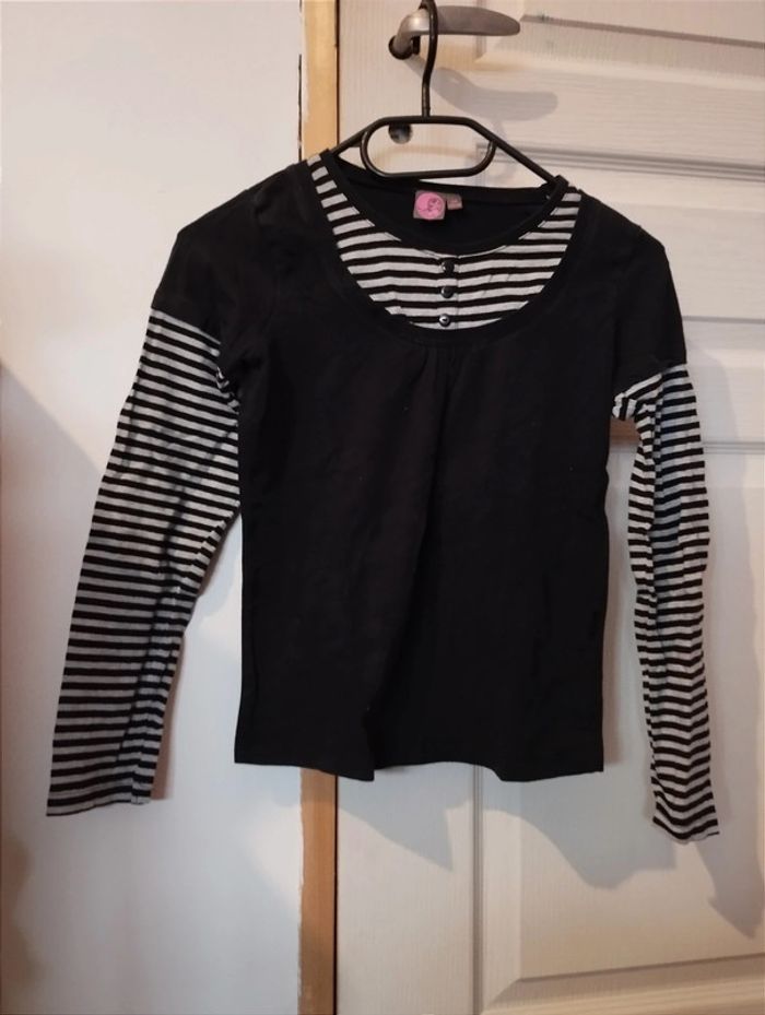 Tee shirt fille taille 12 ans