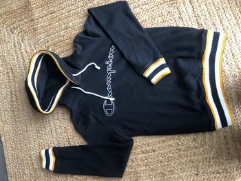 Pull champion XS neuf