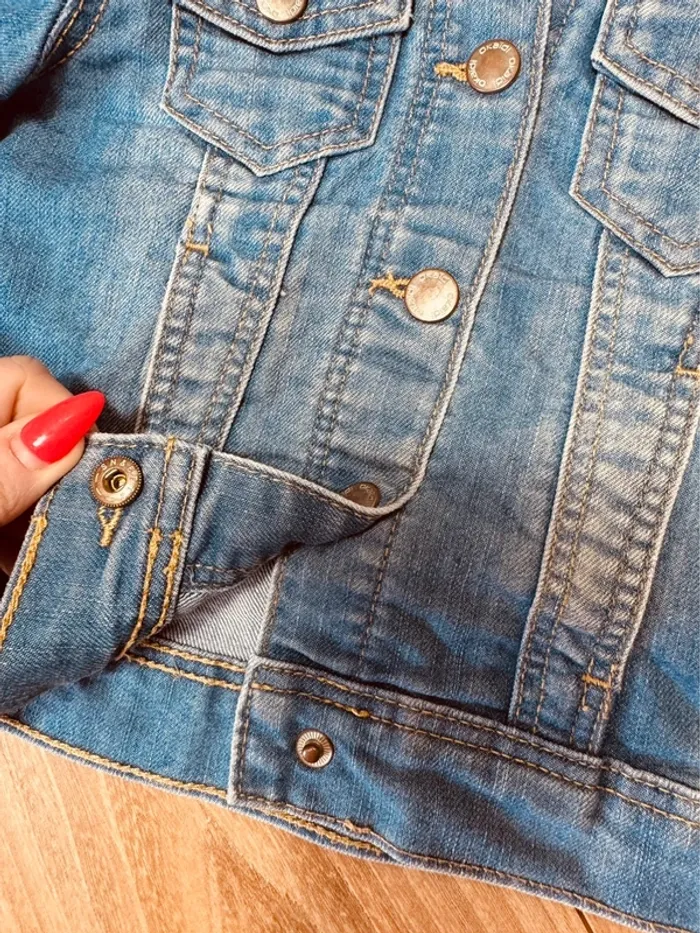 Taille 3 ans veste en jean et foulard fille Okaïdi Tao bleue rose 🩷 - photo numéro 4