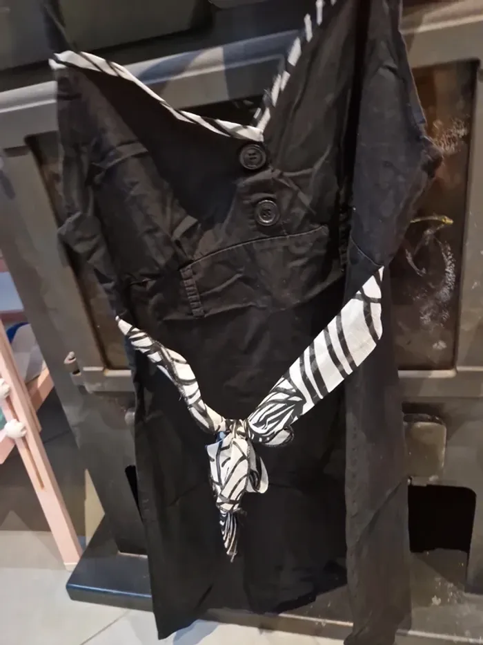 Robe très bon état - photo numéro 3