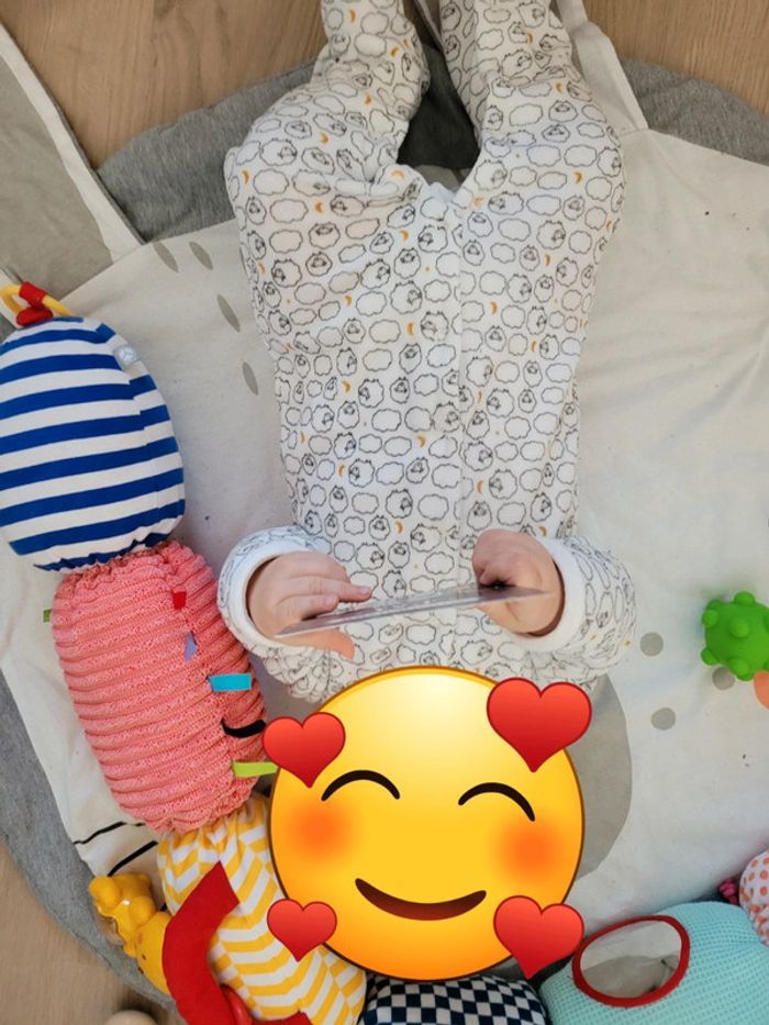 Joli trousseau mixte complet pour dormir 9 mois - photo numéro 2